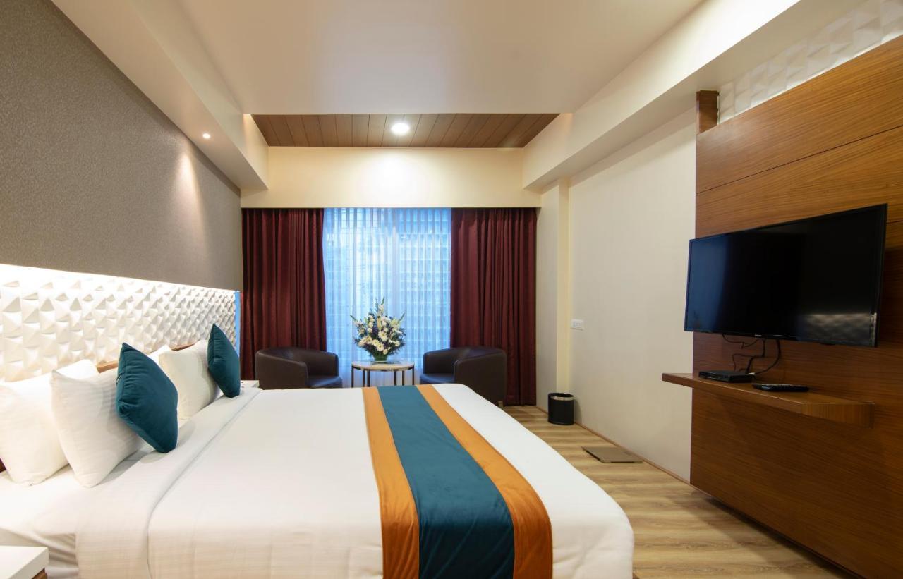 Zion - A Luxurious Hotel Bangalore Luaran gambar